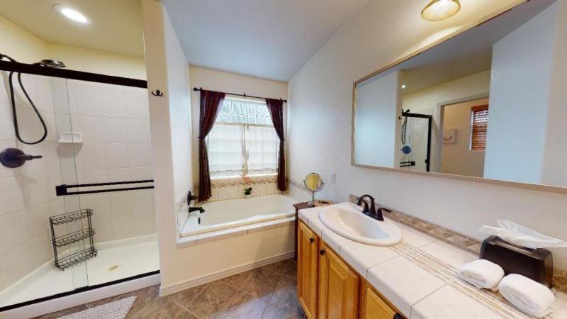 120 Winding Meadow By Vacation Rentals For You Monument المظهر الخارجي الصورة